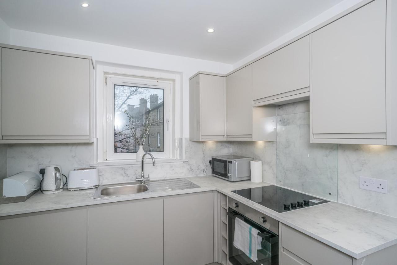 Pass The Keys Cosy And Spacious 2 Beds Flat With - Free Parking Edinburgh Exterior foto