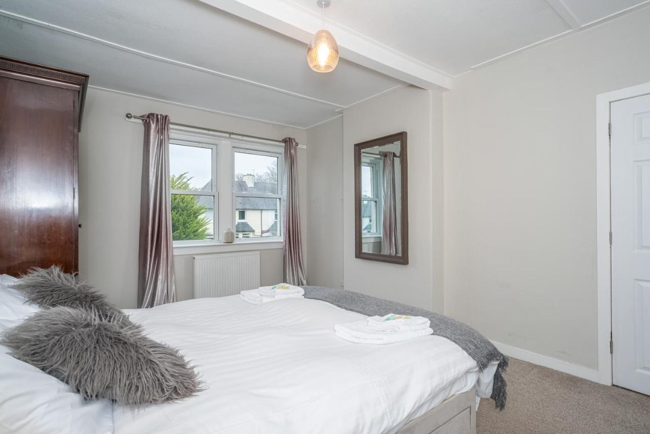 Pass The Keys Cosy And Spacious 2 Beds Flat With - Free Parking Edinburgh Exterior foto