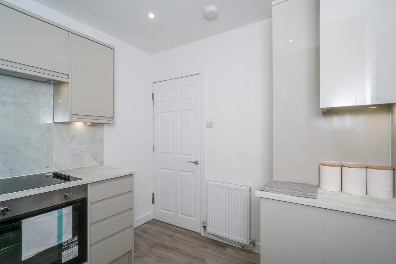 Pass The Keys Cosy And Spacious 2 Beds Flat With - Free Parking Edinburgh Exterior foto